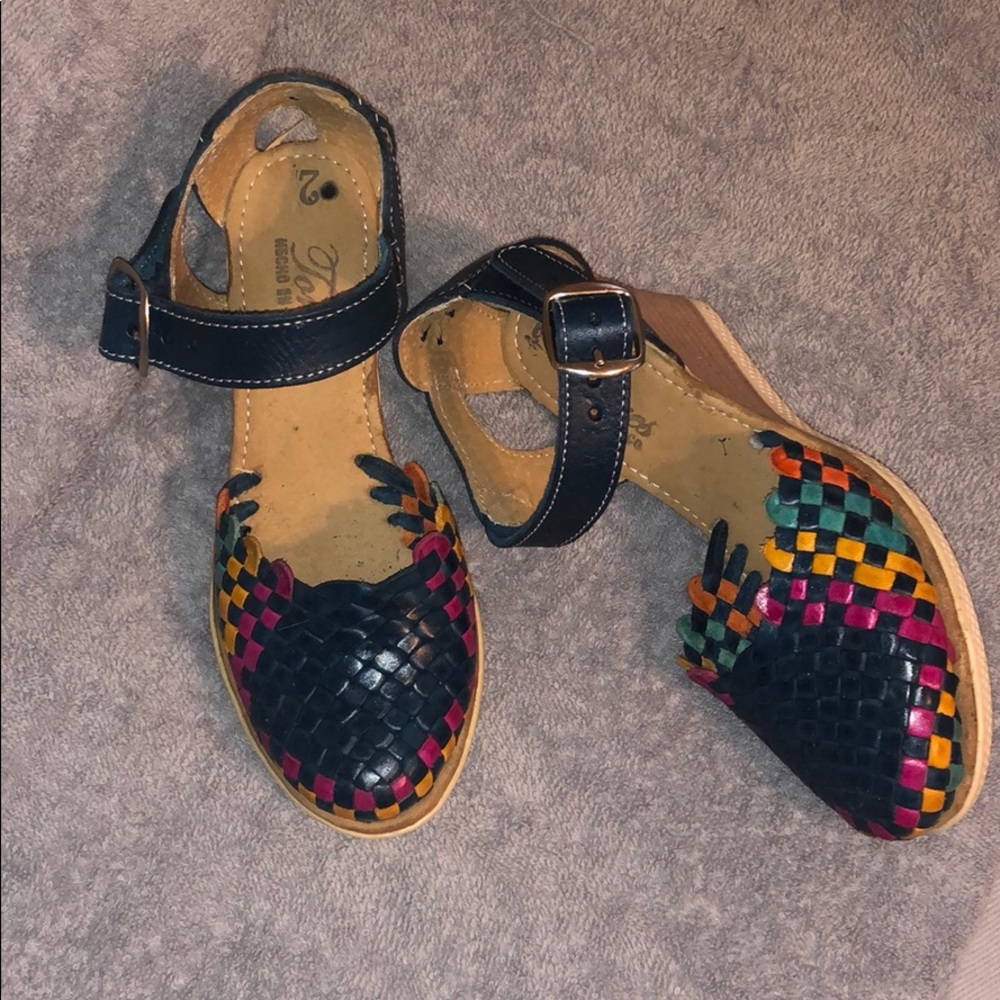 Leather shoes